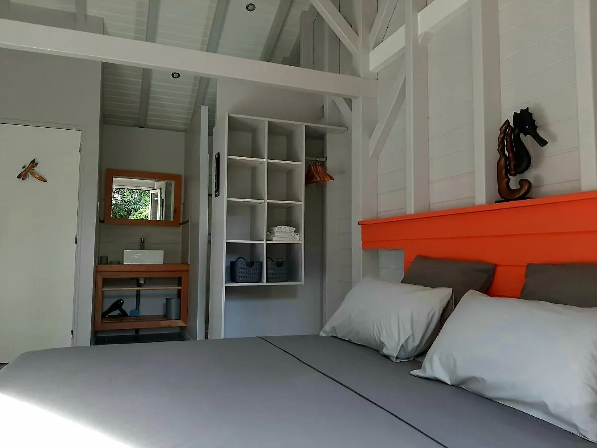 Caraibes Cottages Corail Piscine Privee A 900M De La Plage De Grande Anse Deshaies Holiday home
